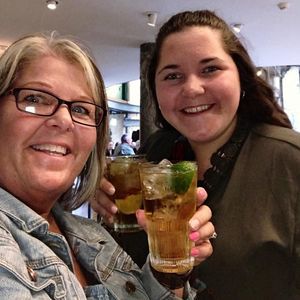 Meet your Posher, Tracie-flora